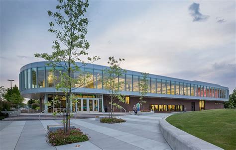 Whatcom cc - Apply to WCC at https://apply.ctc.edu/user. Here is a guide to completing the application. Apply for Financial Aid. Create an account and username (FSA ID) Fill out the Free Application for …